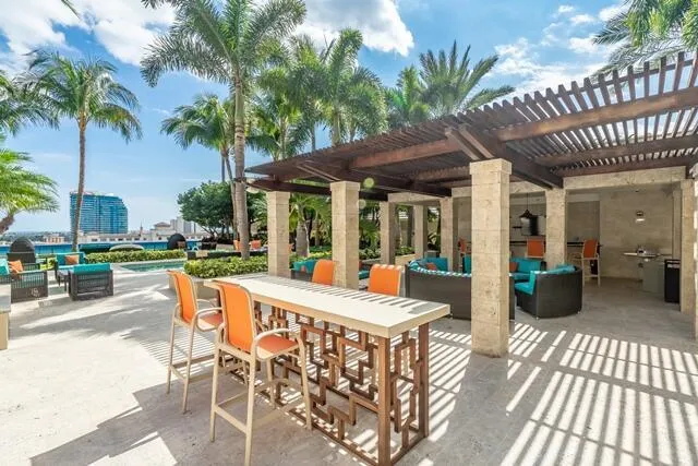 Sun Deck