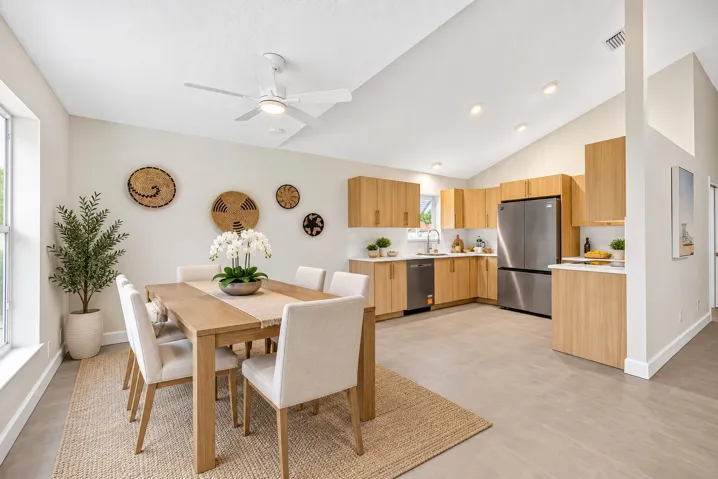 dining room - virtual staged