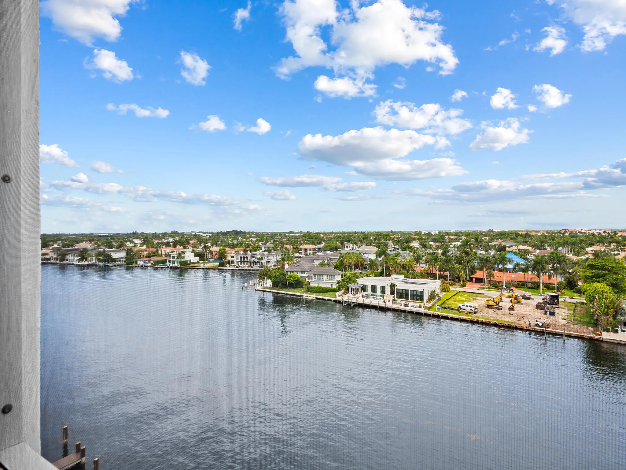 Unobstructed Intracoastal view