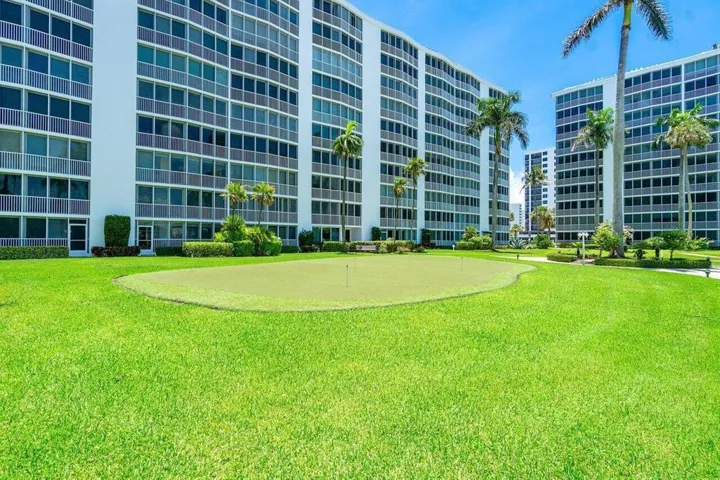 Putting green
