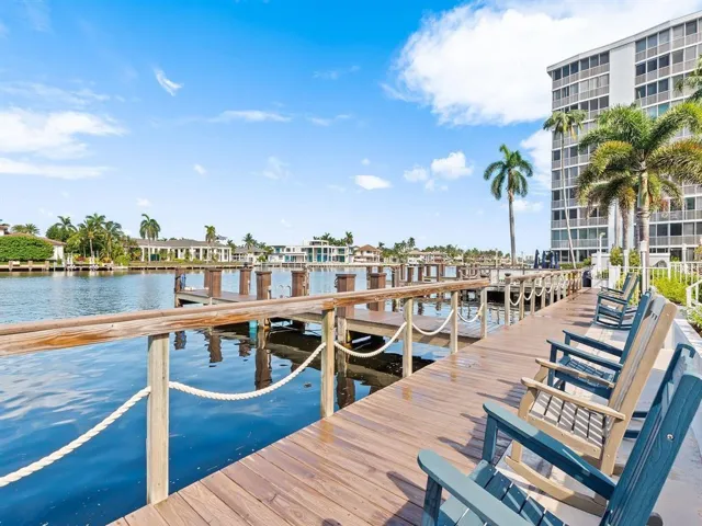 Intracoastal dock and waterfront seating