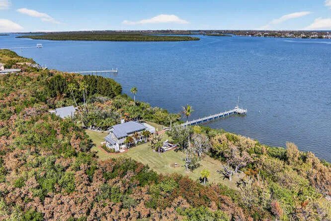 1935 Quay Dock Rd Vero Beach-small-003-0