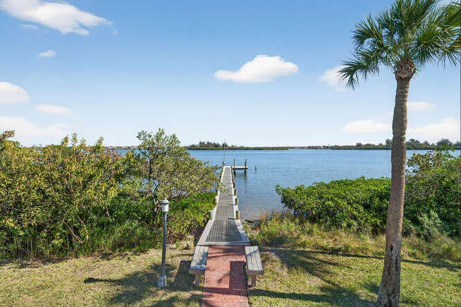 1935 Quay Dock Rd Vero Beach-small-053-0