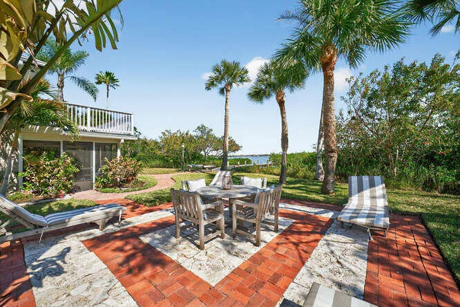 1935 Quay Dock Rd Vero Beach-small-028-0