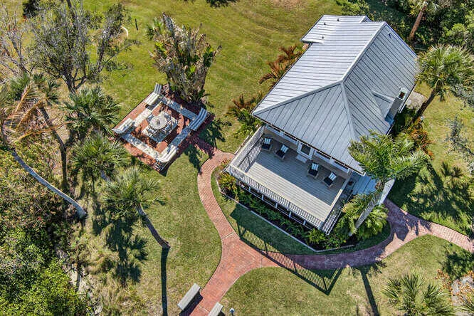 1935 Quay Dock Rd Vero Beach-small-022-0