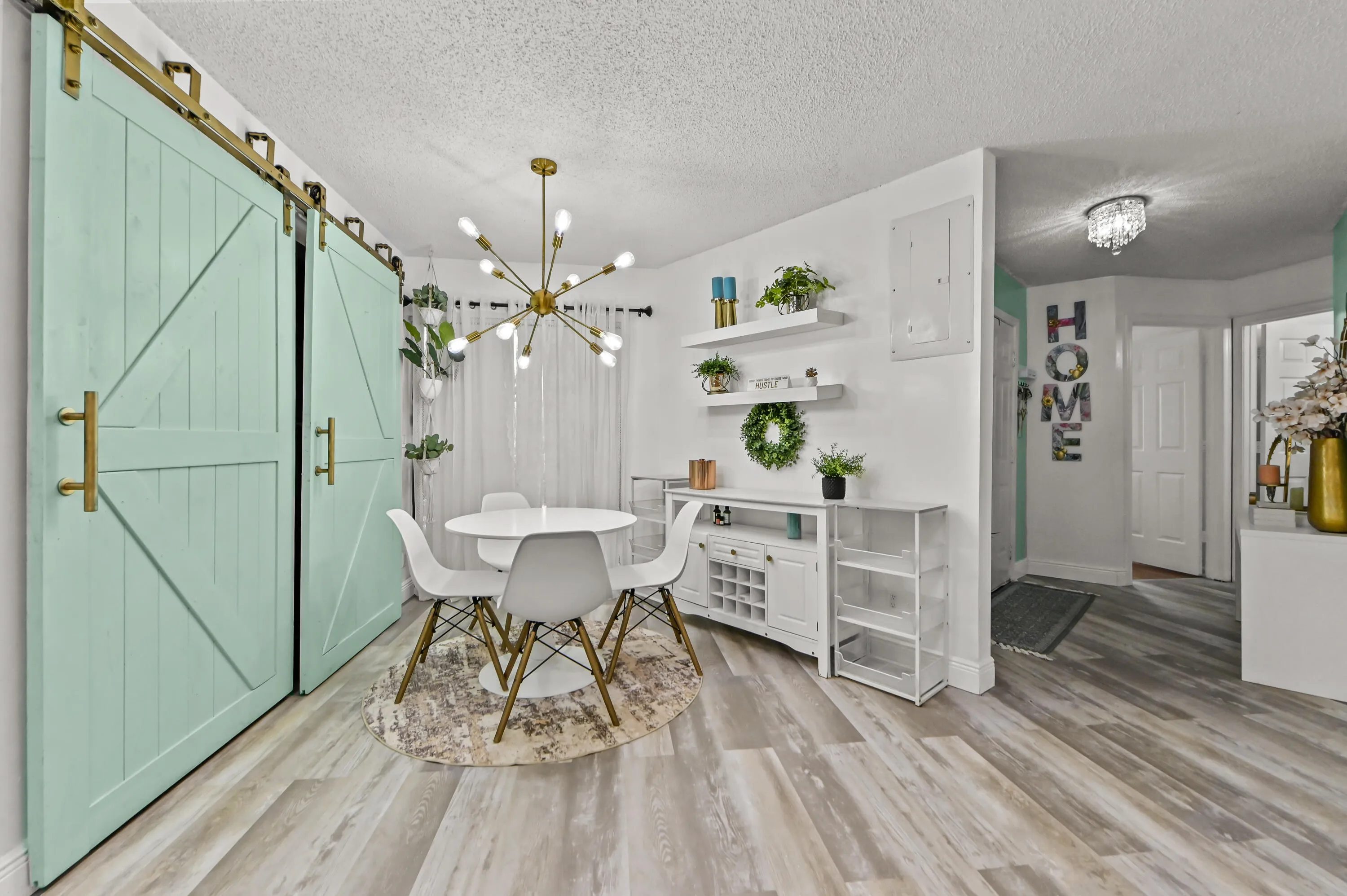 16 Dining room01