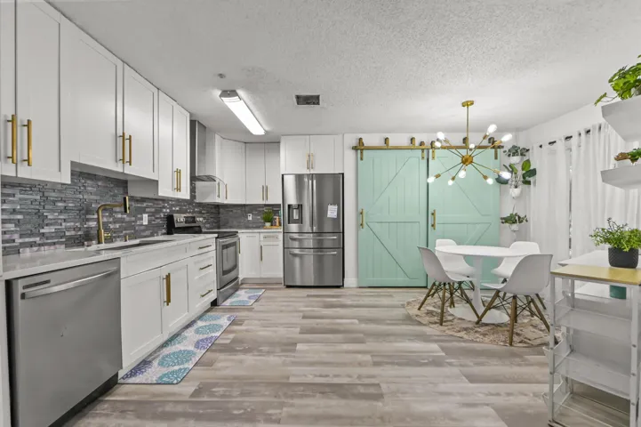 15 Kitchen 03
