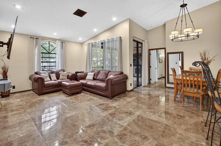 5414 Venetia Court, Apt. H