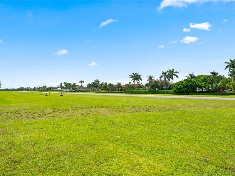 2135 Windsock Way (30)