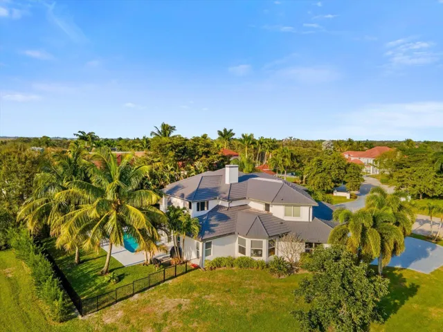 2135 Windsock Way (3)