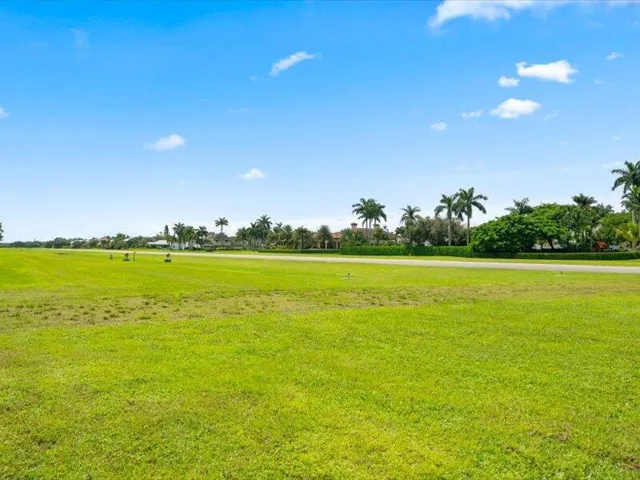 2135 Windsock Way (30)