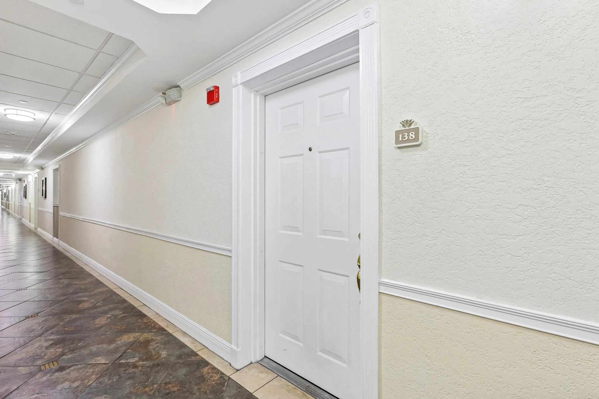 4-web-or-mls-NE 15th Ave 138-S1009-004