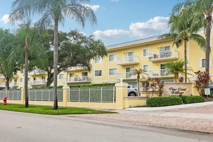 3-web-or-mls-NE 15th Ave 138-S1009-003