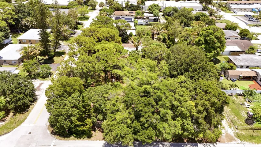 Lot next door sold separate
