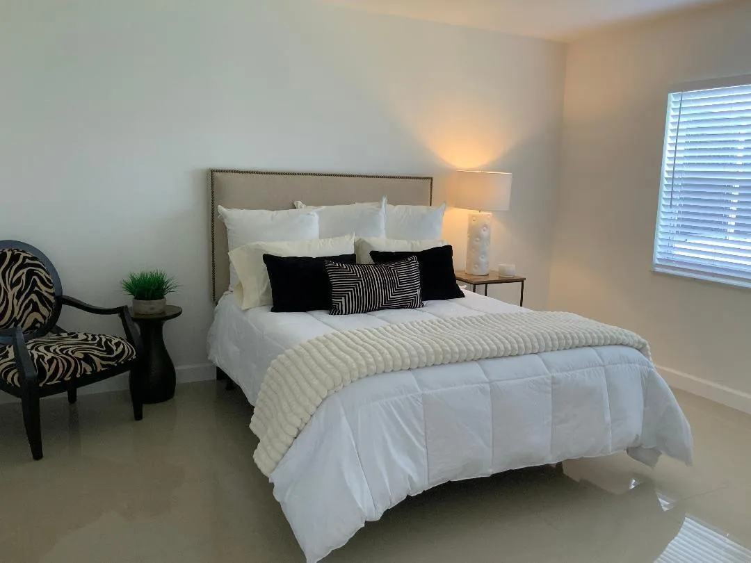 Spacious 13'4"x13'2" master bedroom.