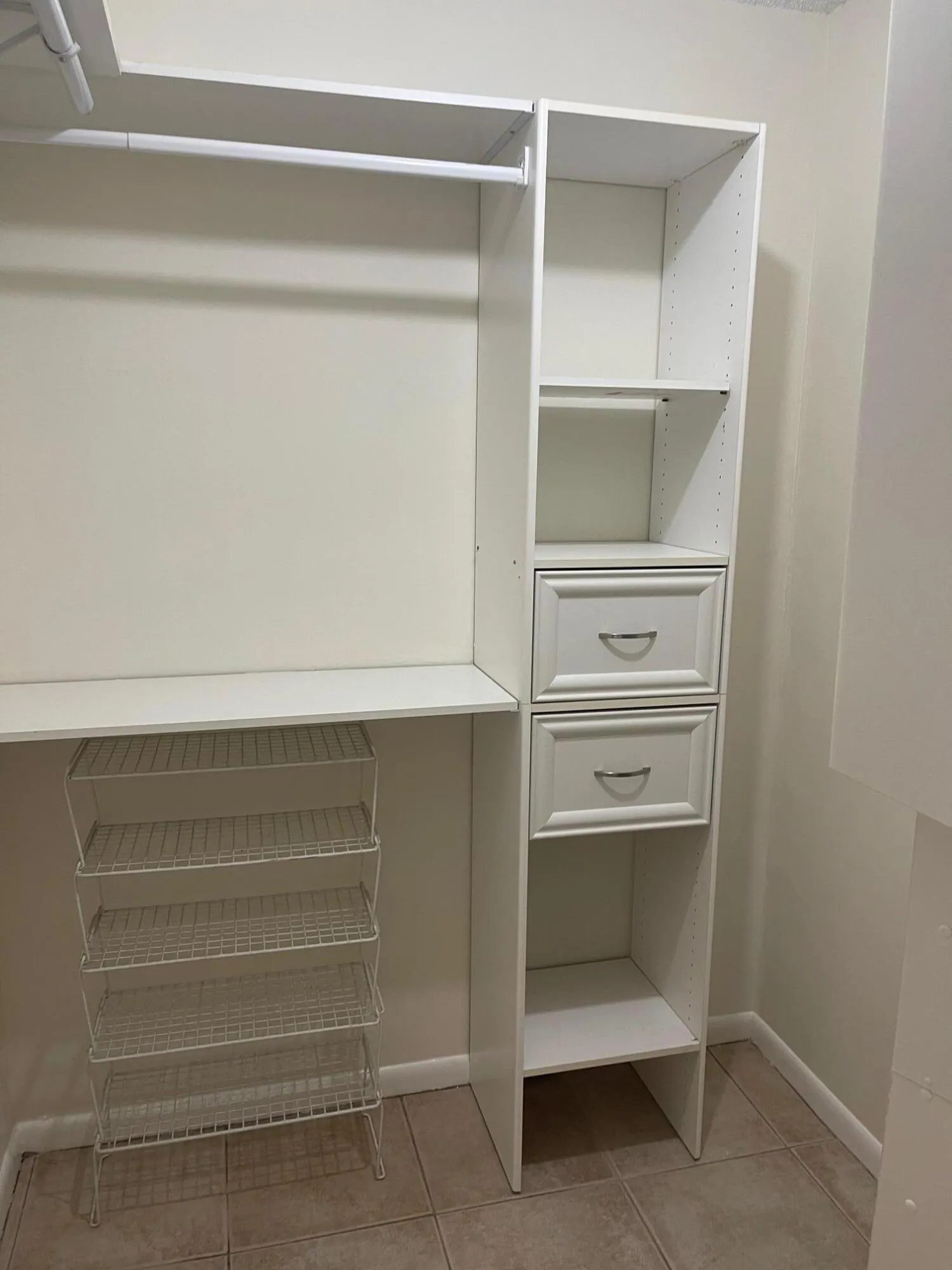 MASTER CLOSET