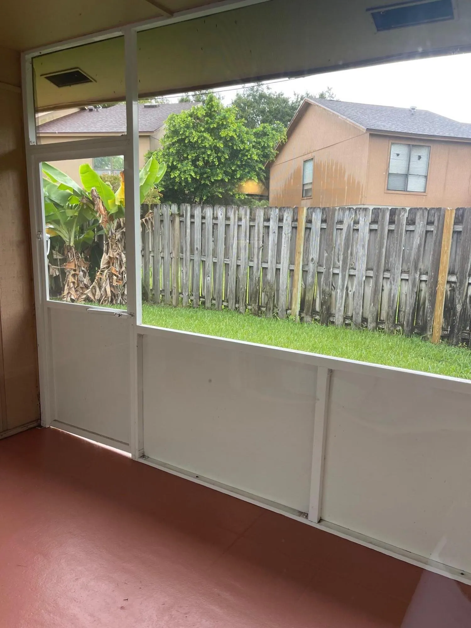 PORCH WITH STORAGE