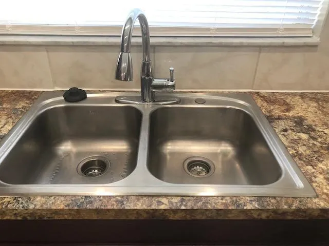 DUAL SINKS