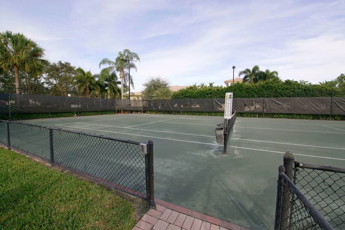 66-web-or-mls-54_valencia isles (16)