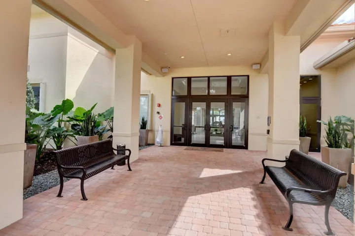 52-web-or-mls-40_valencia isles (2)