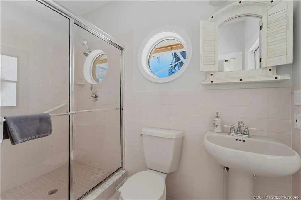 Property photo 35