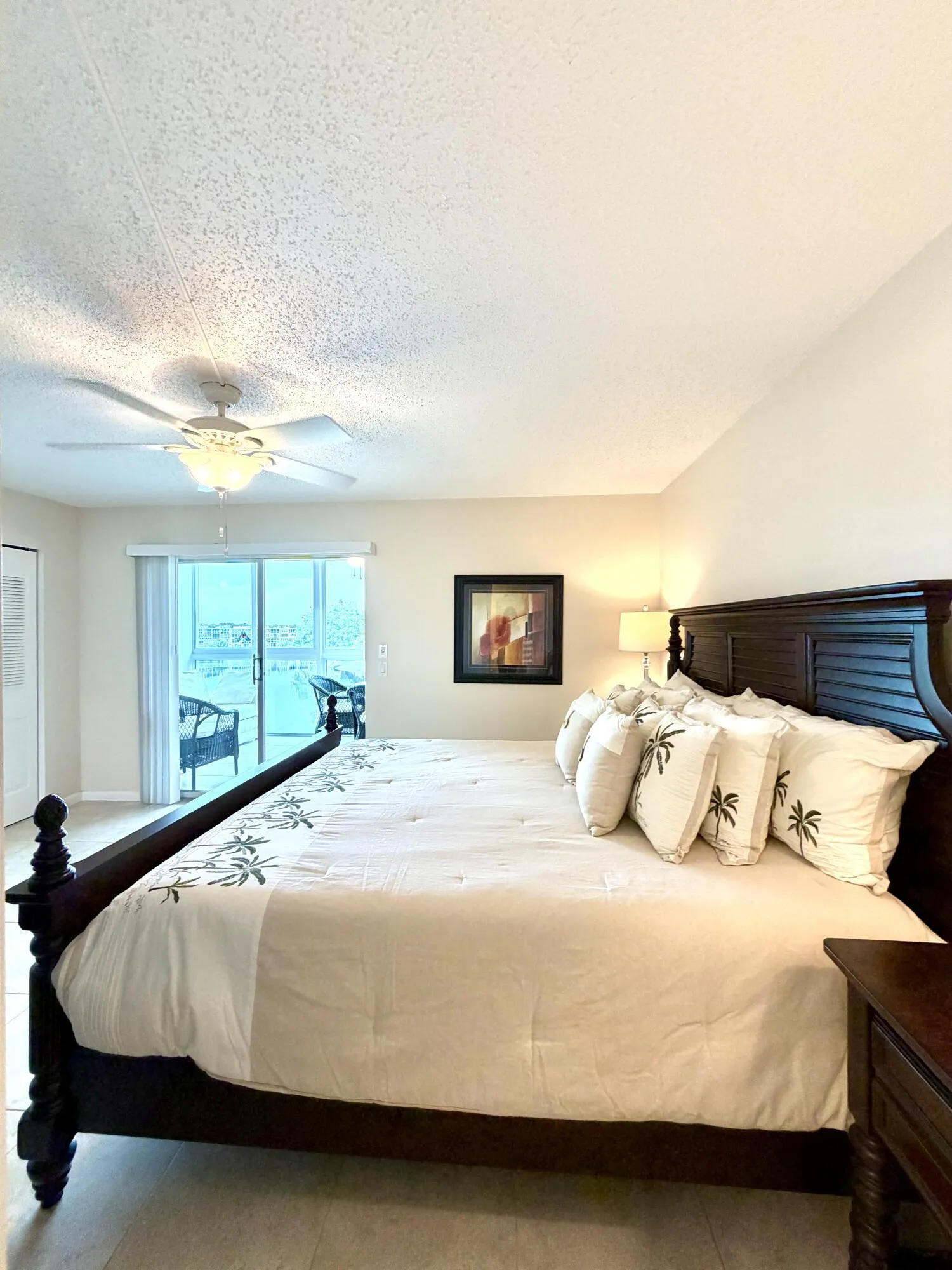 Large Master with King Size Bed