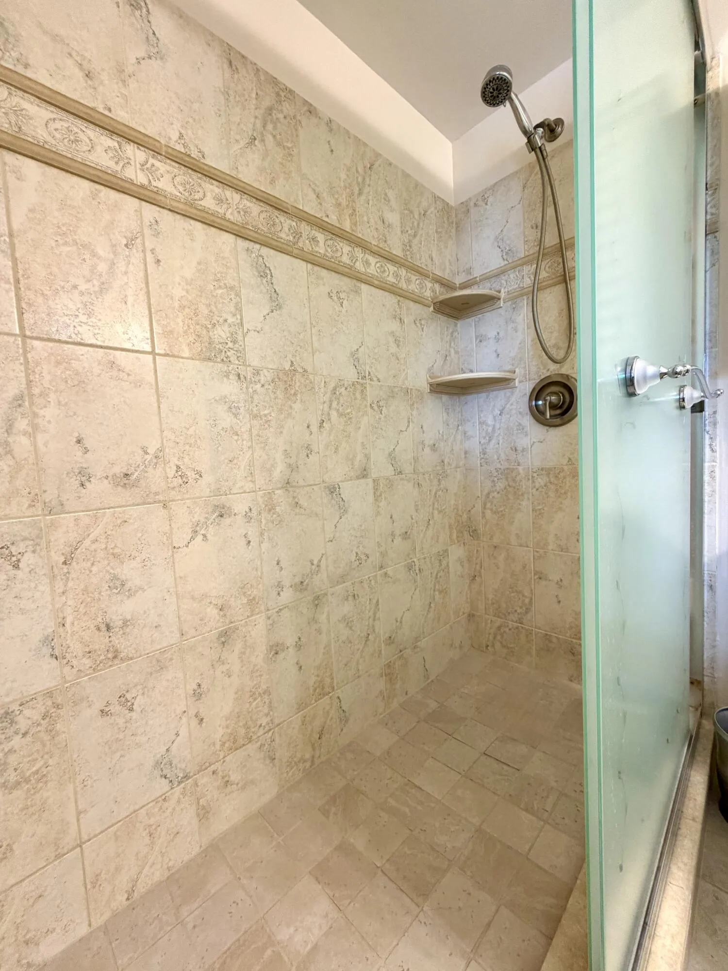 No Detailed Spared in Master Bathroom