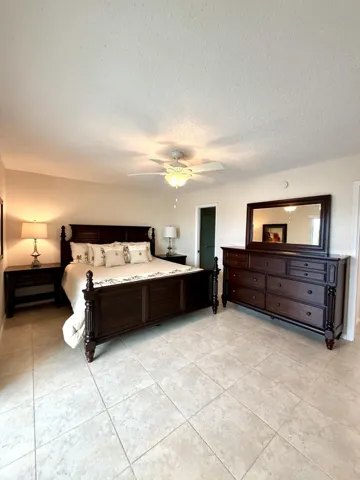 Large Master with King Size Bed