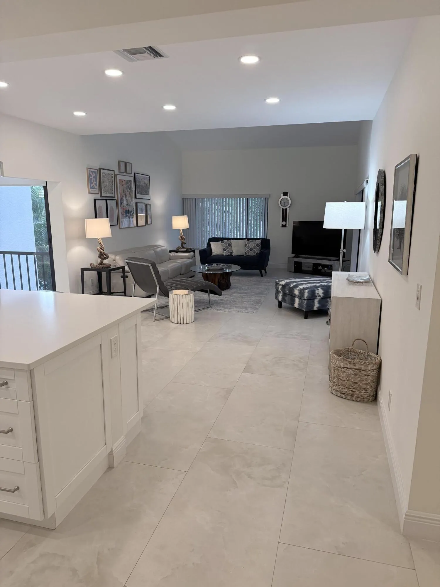 kitchen/living