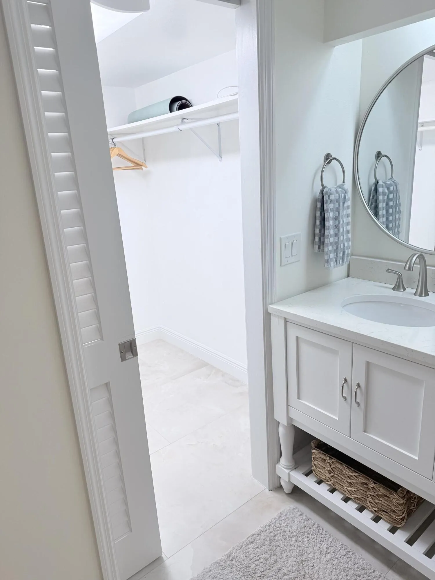 walk in closet