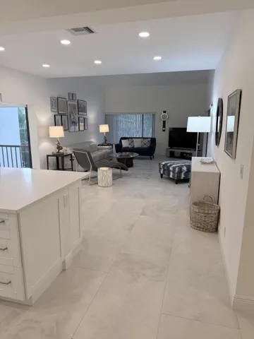 kitchen/living