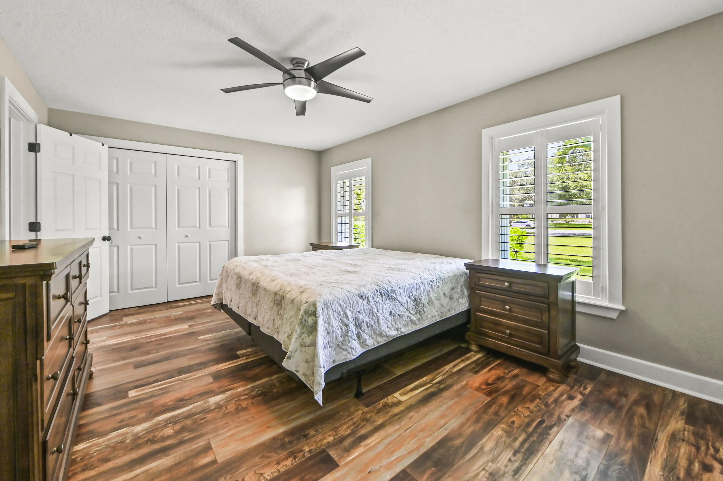 21 Bedroom 02