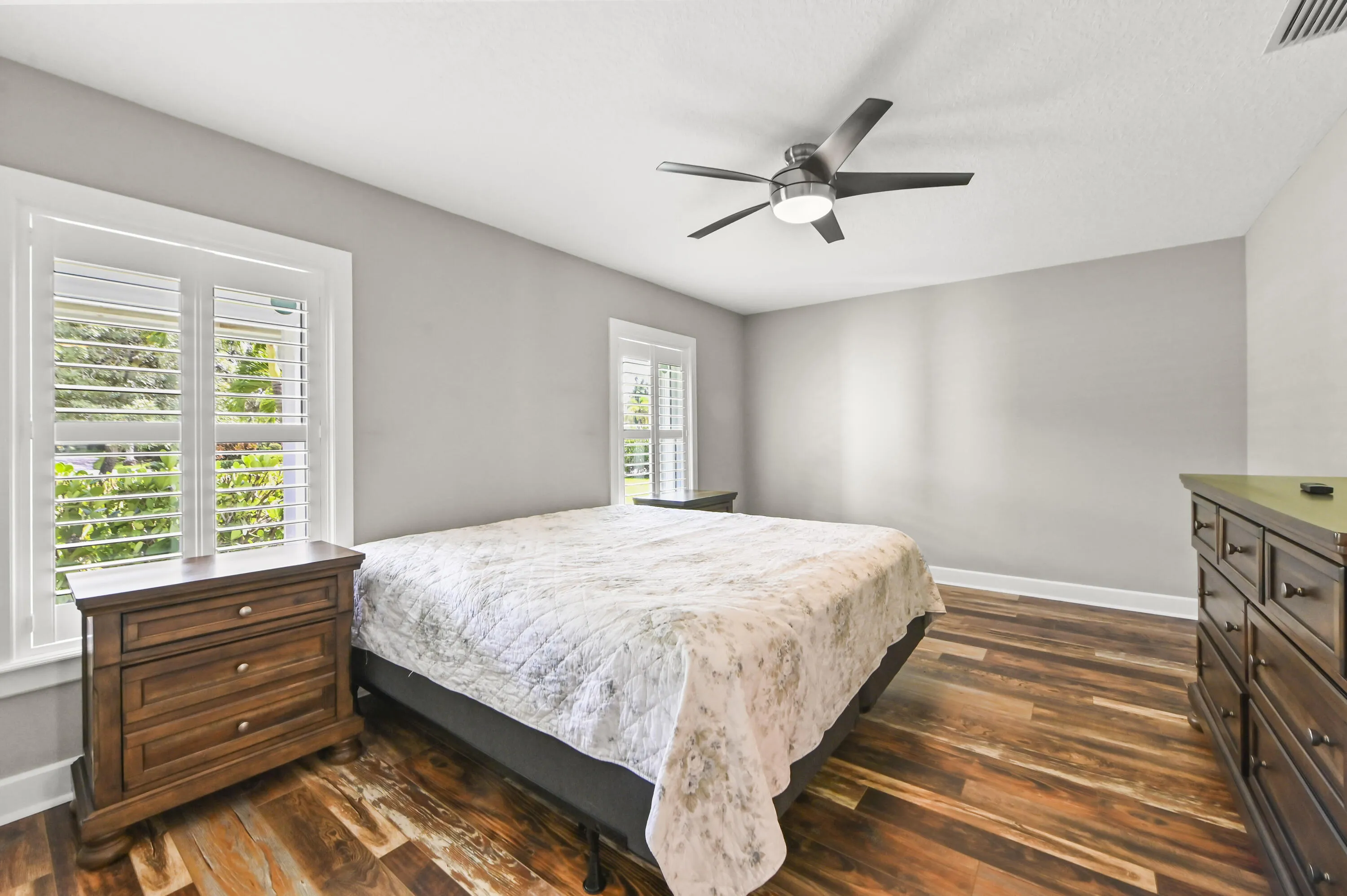 20 Bedroom 01