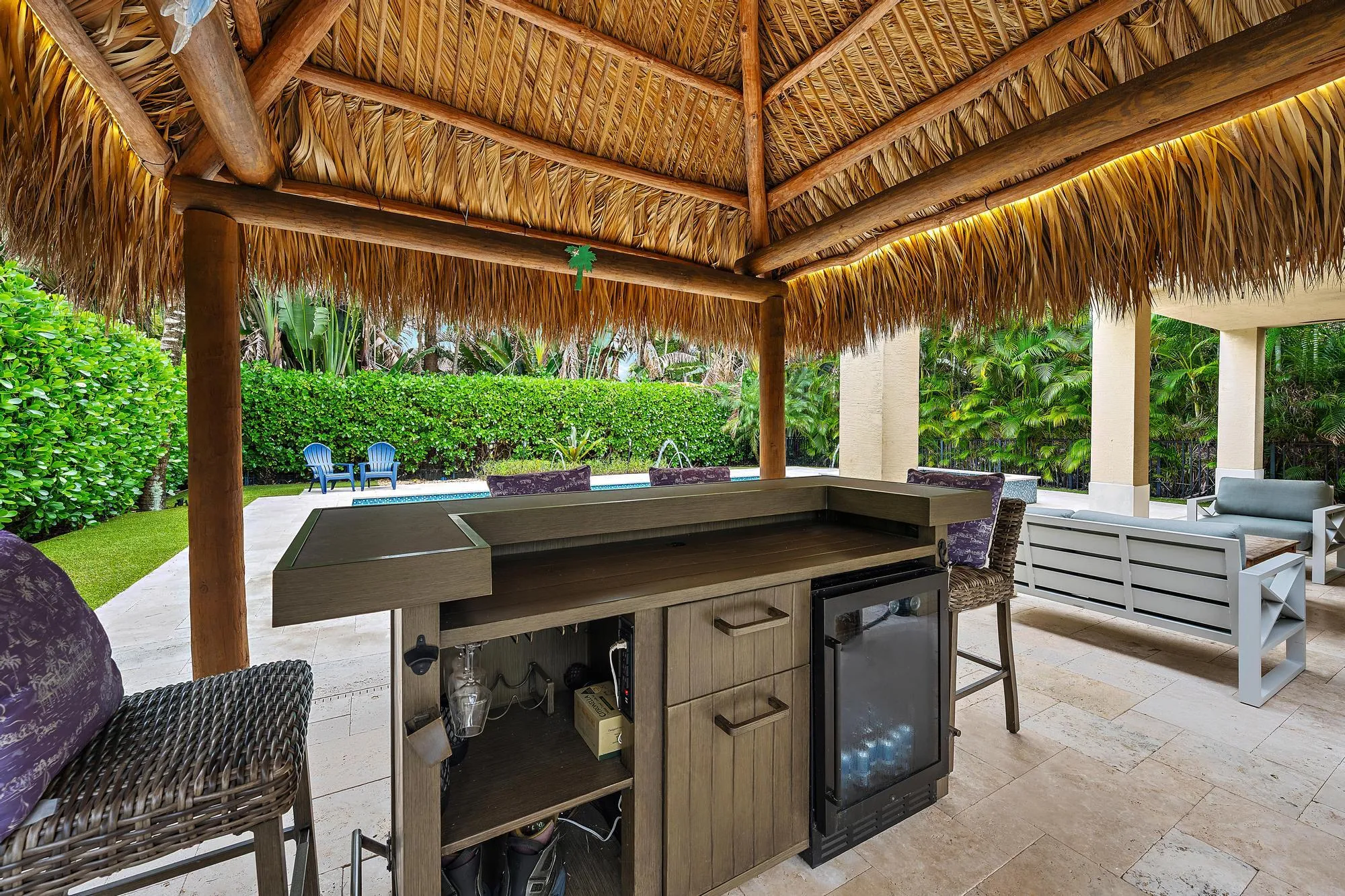 Tiki Hut