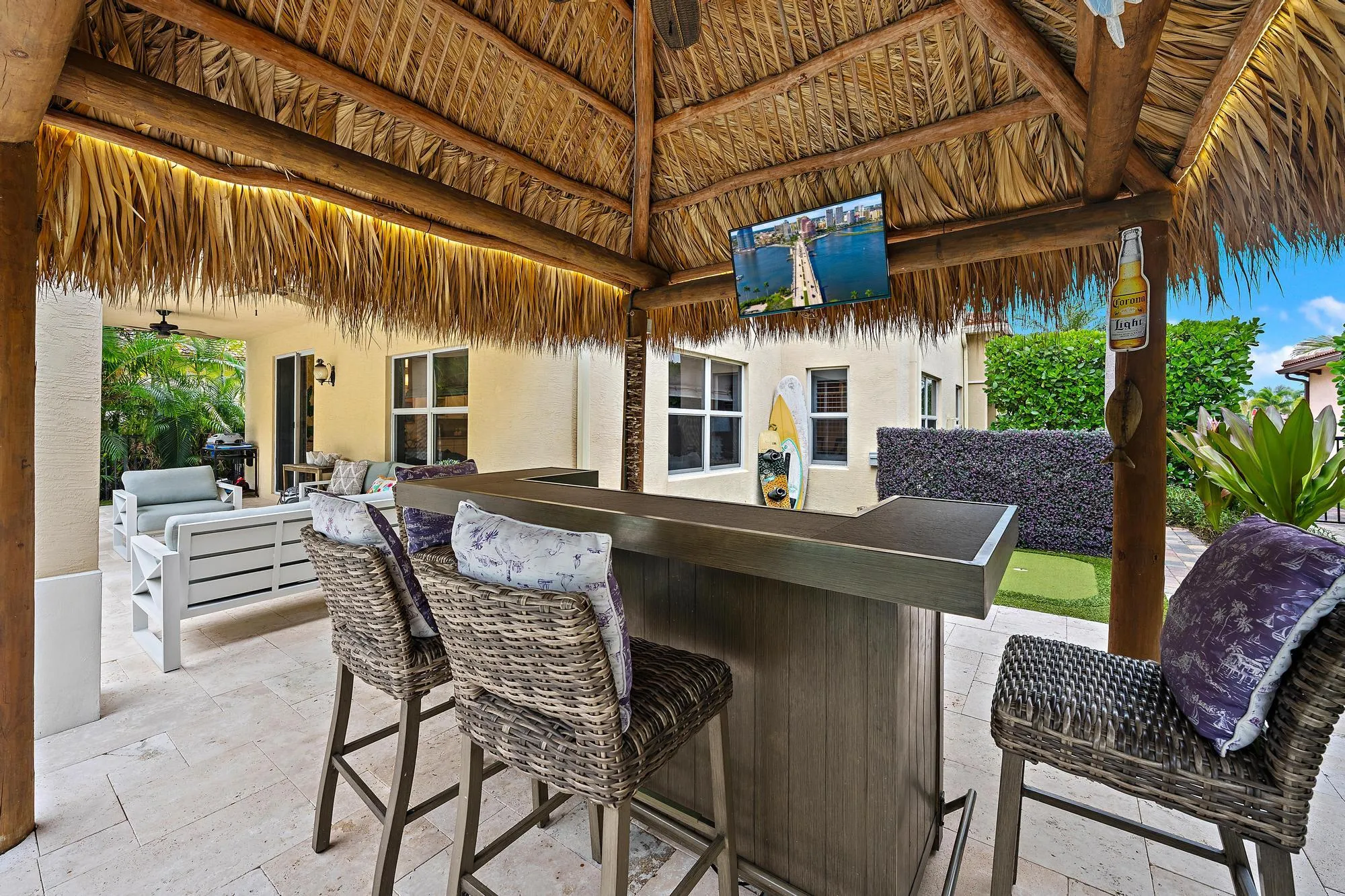 Tiki Hut