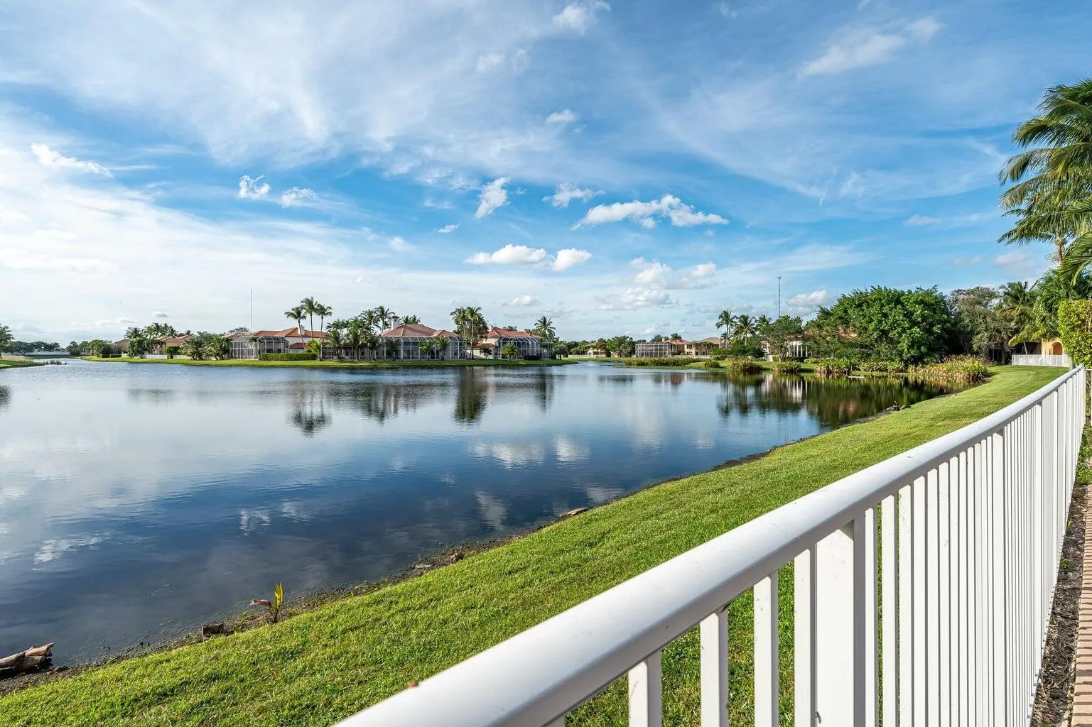 9734 via amati lake view
