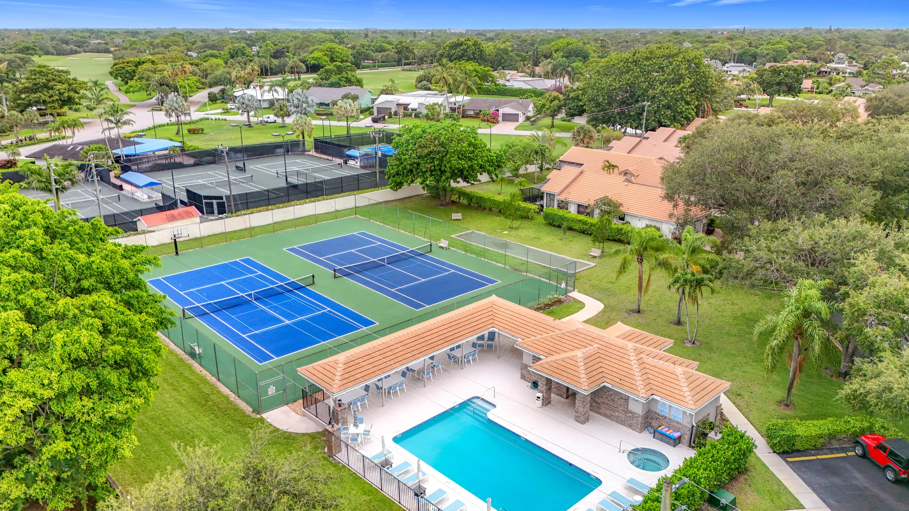 Club Amenities