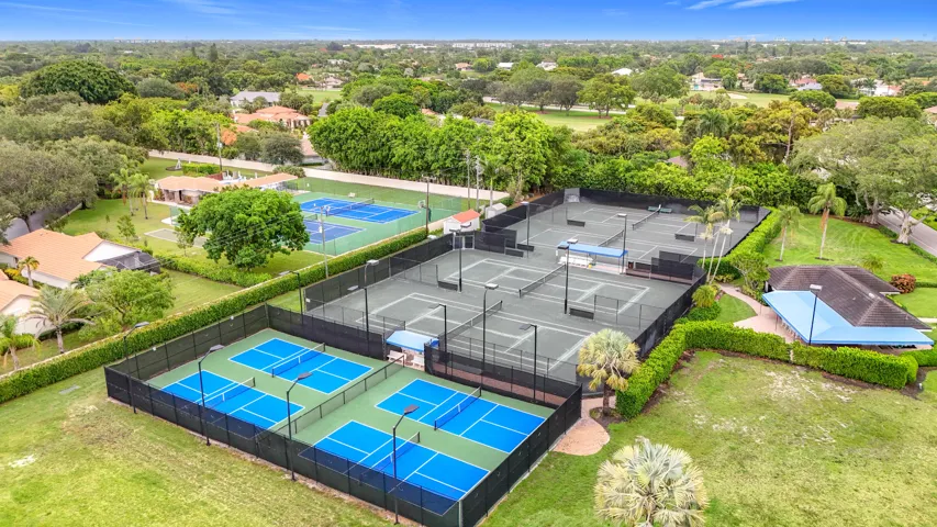 Club Amenities
