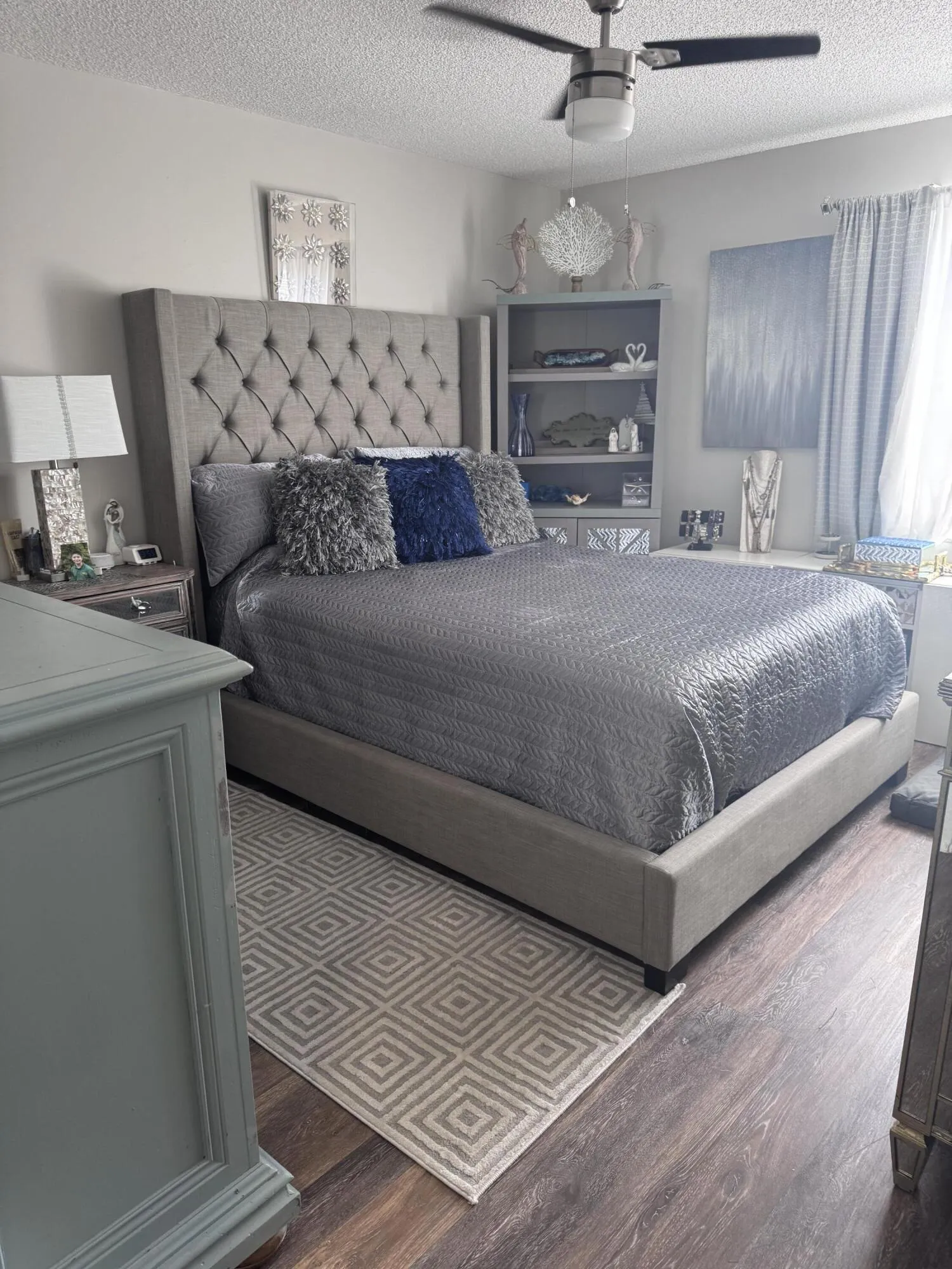image3 Queen bed