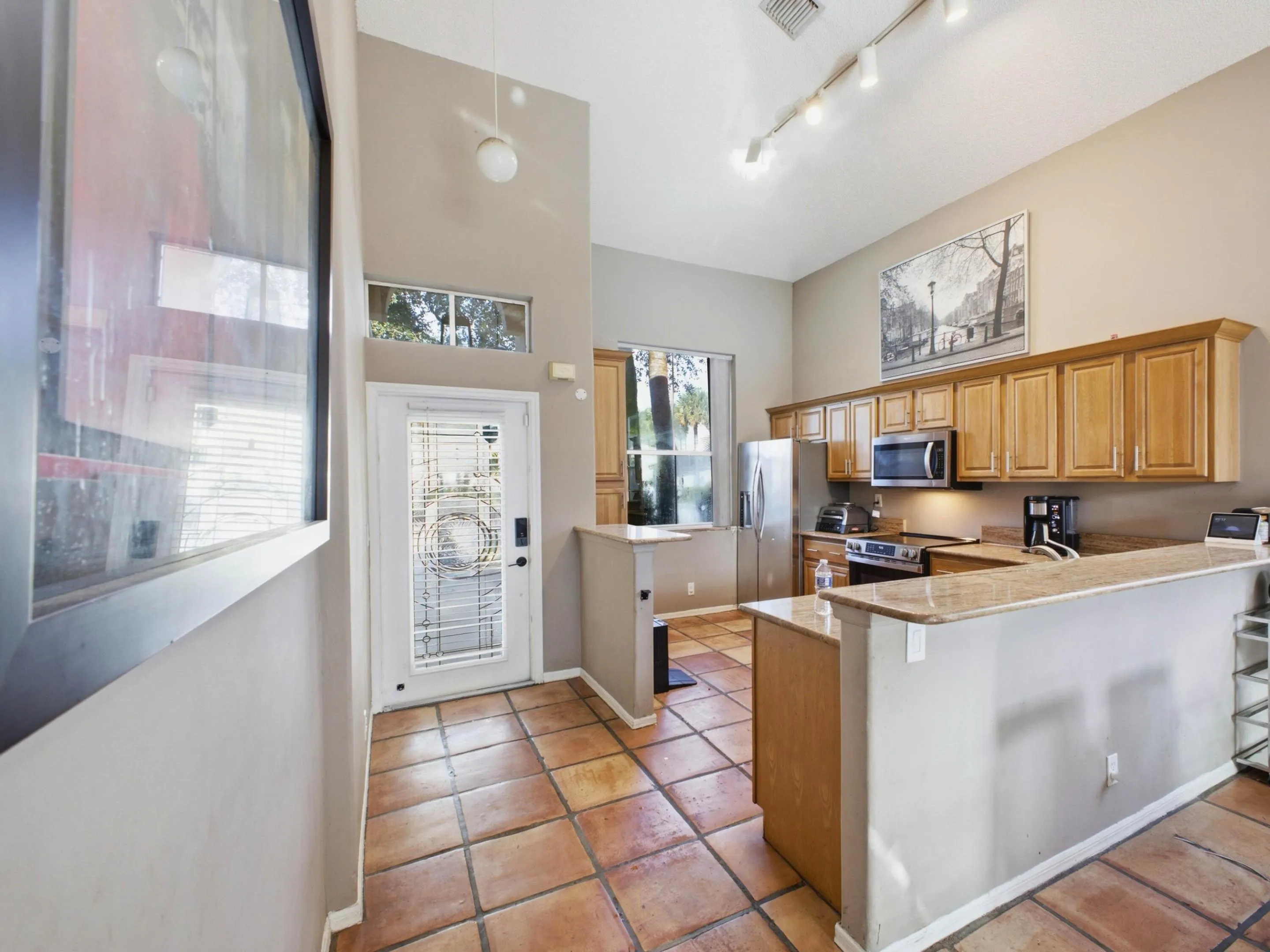 Kitchen 1