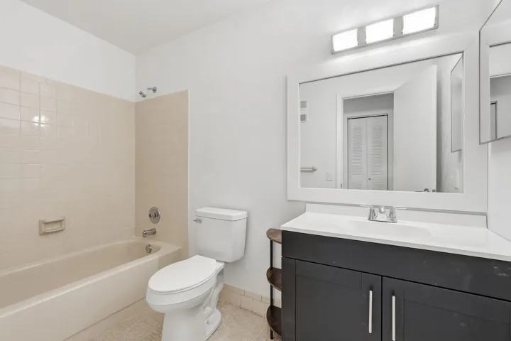 7-web-or-mls-8861_Echo_Lane_06710