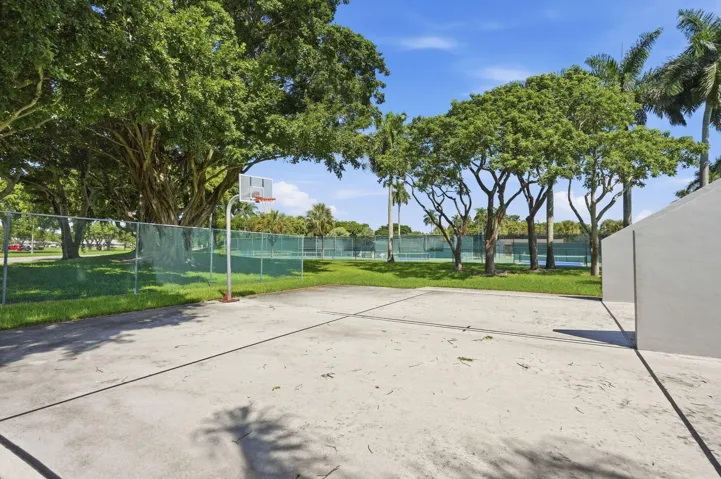 36-web-or-mls-8861_Echo_Lane_06891