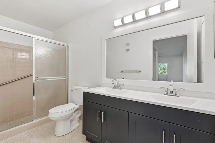 6-web-or-mls-8861_Echo_Lane_06701