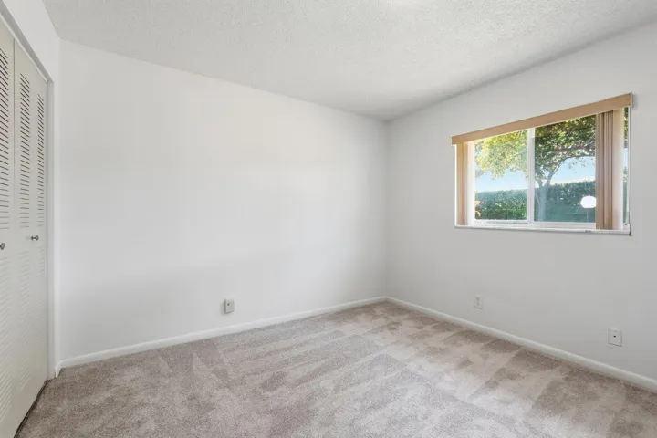 8-web-or-mls-8861_Echo_Lane_06713