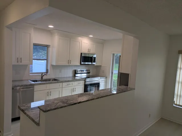 12-web-or-mls-8861_Echo_Lane_06734
