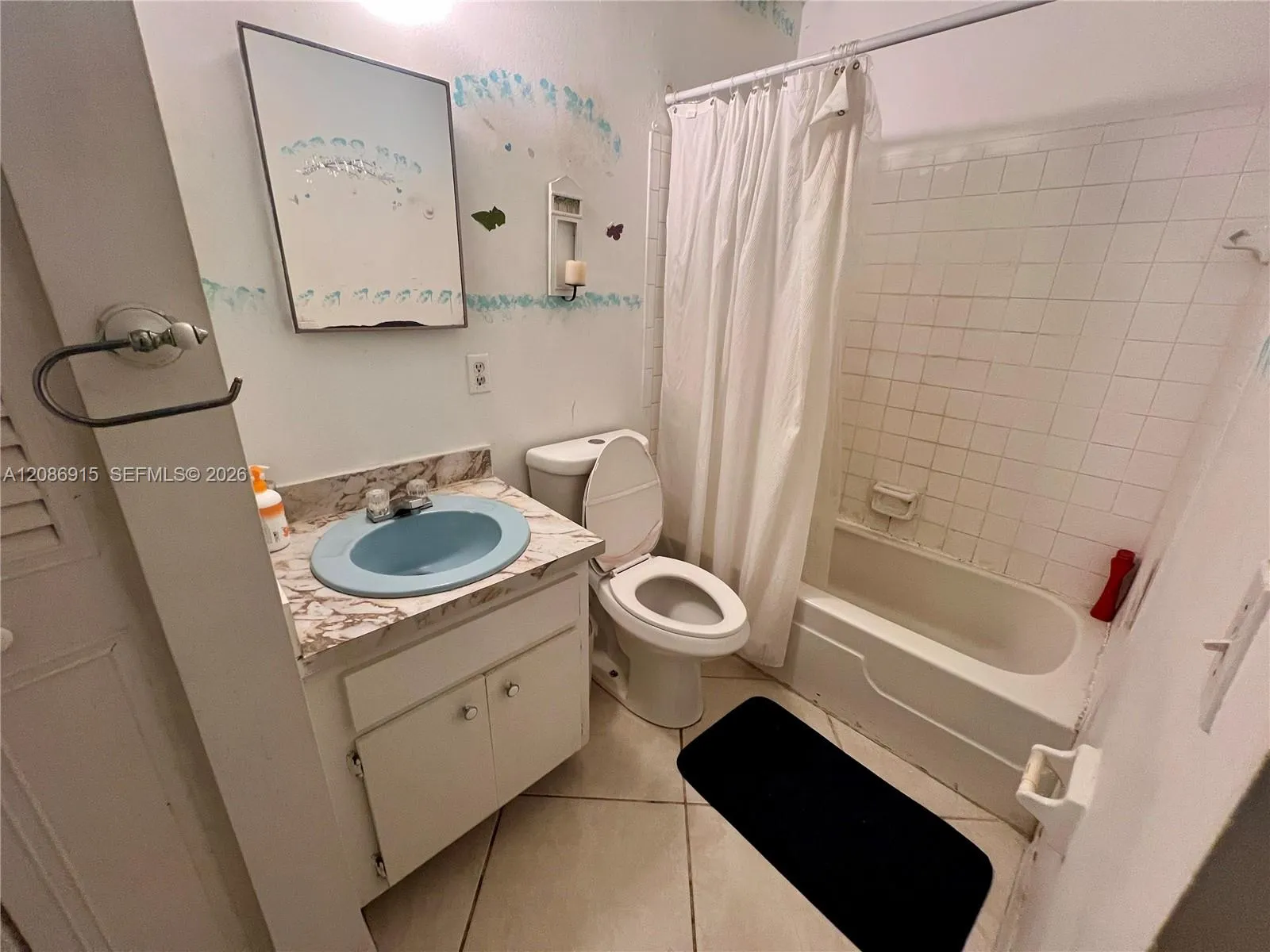 2nd Bathroom