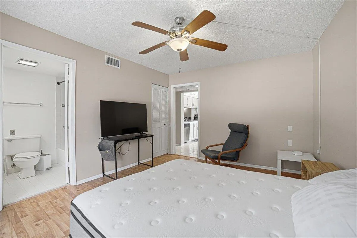 15-Bedroom1-C