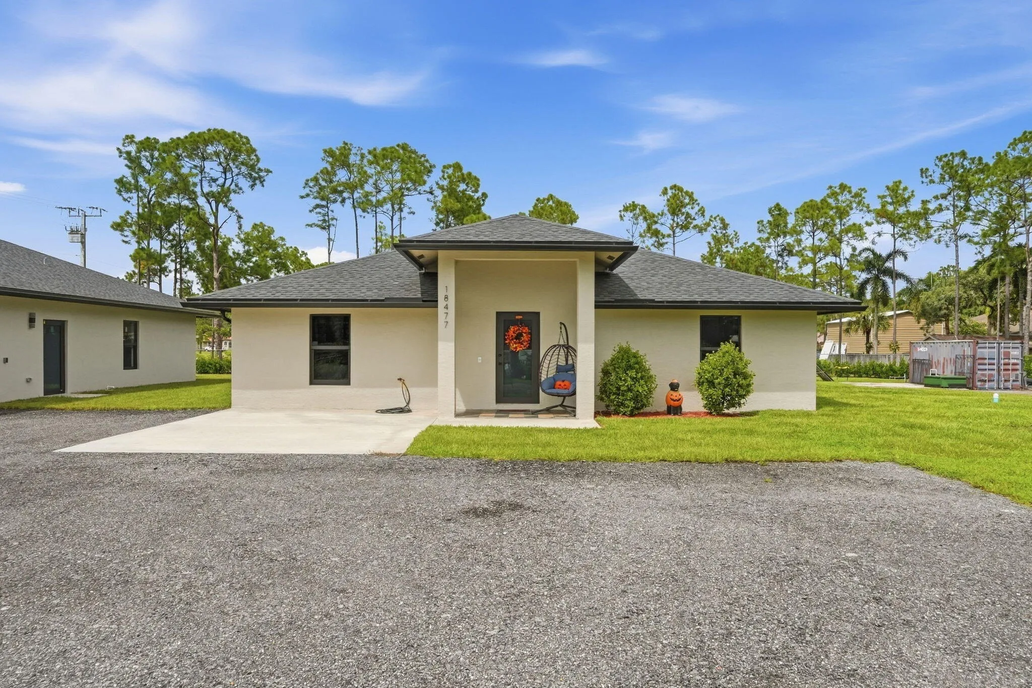 3-web-or-mls-18477_W_Sycamore_Dr_06266