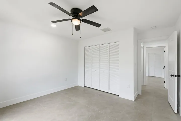 16-web-or-mls-18477_W_Sycamore_Dr_06329