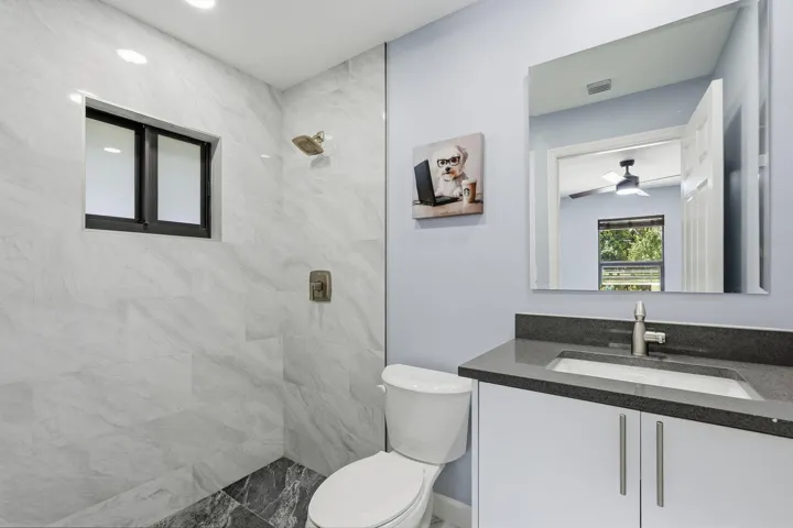 47-web-or-mls-18477_W_Sycamore_Dr_06458